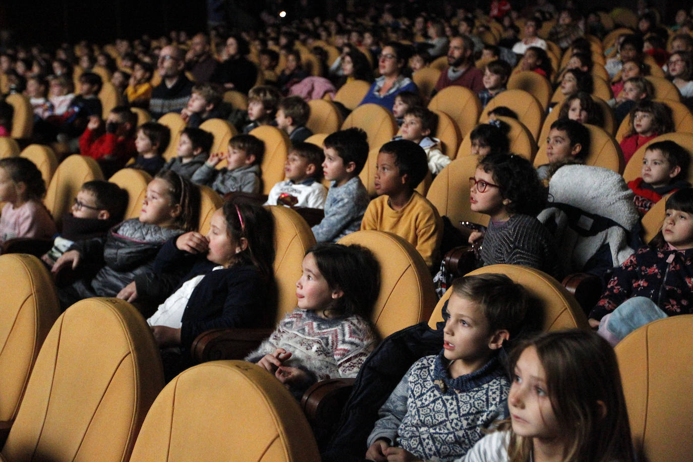 Más de 15.000 niños y jóvenes participan en las sesiones escolares de la sección germen del FICX, que cuenta cada año con el apoyo del diario EL COMERCIO