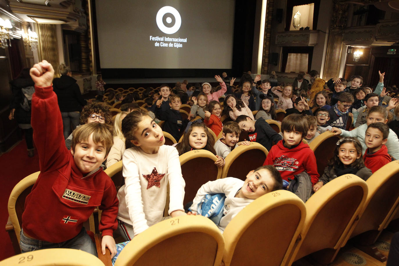 Más de 15.000 niños y jóvenes participan en las sesiones escolares de la sección germen del FICX, que cuenta cada año con el apoyo del diario EL COMERCIO