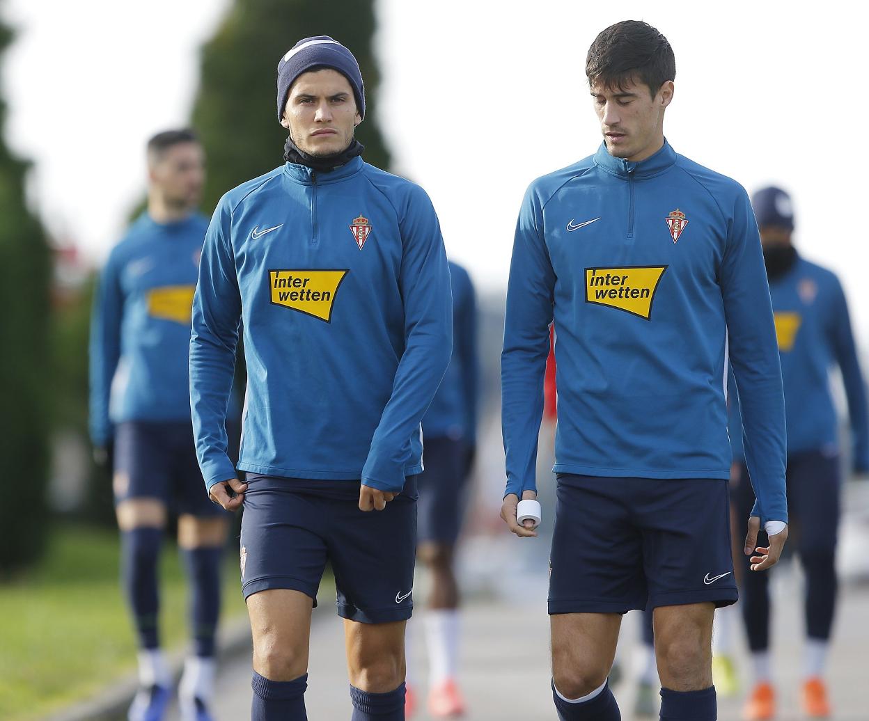 Cristian, junto a Pablo Pérez, antes de la sesión de ayer. 