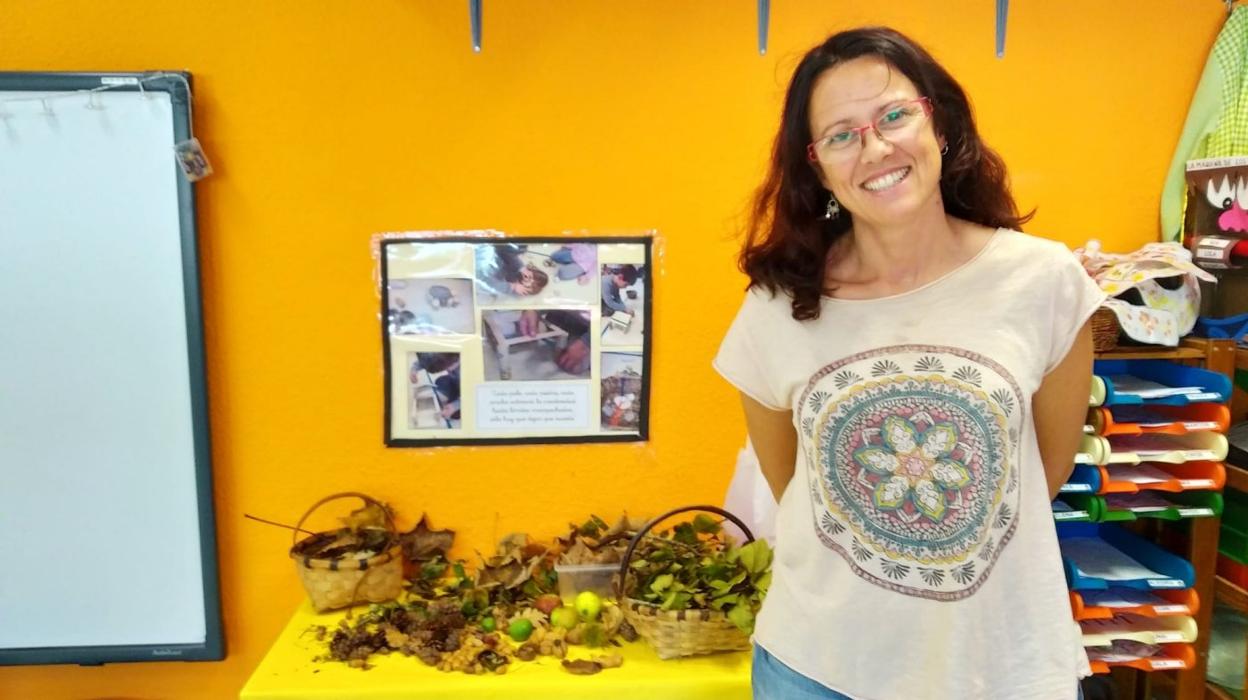 La profesora Susana de Iscar, en su aula de Infiesto. 