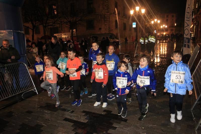 La ciudad de Oviedo acogió, este sábado, la carrera Oviedo Corre Contigo.