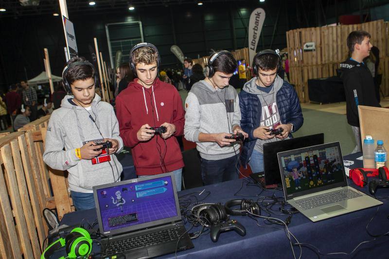 La gran cita con los videojuegos y la tecnología, que organizan EL COMERCIO y Cui Cui Estudios, ofrece, este domingo, una variada programación en el recinto ferial de Gijón