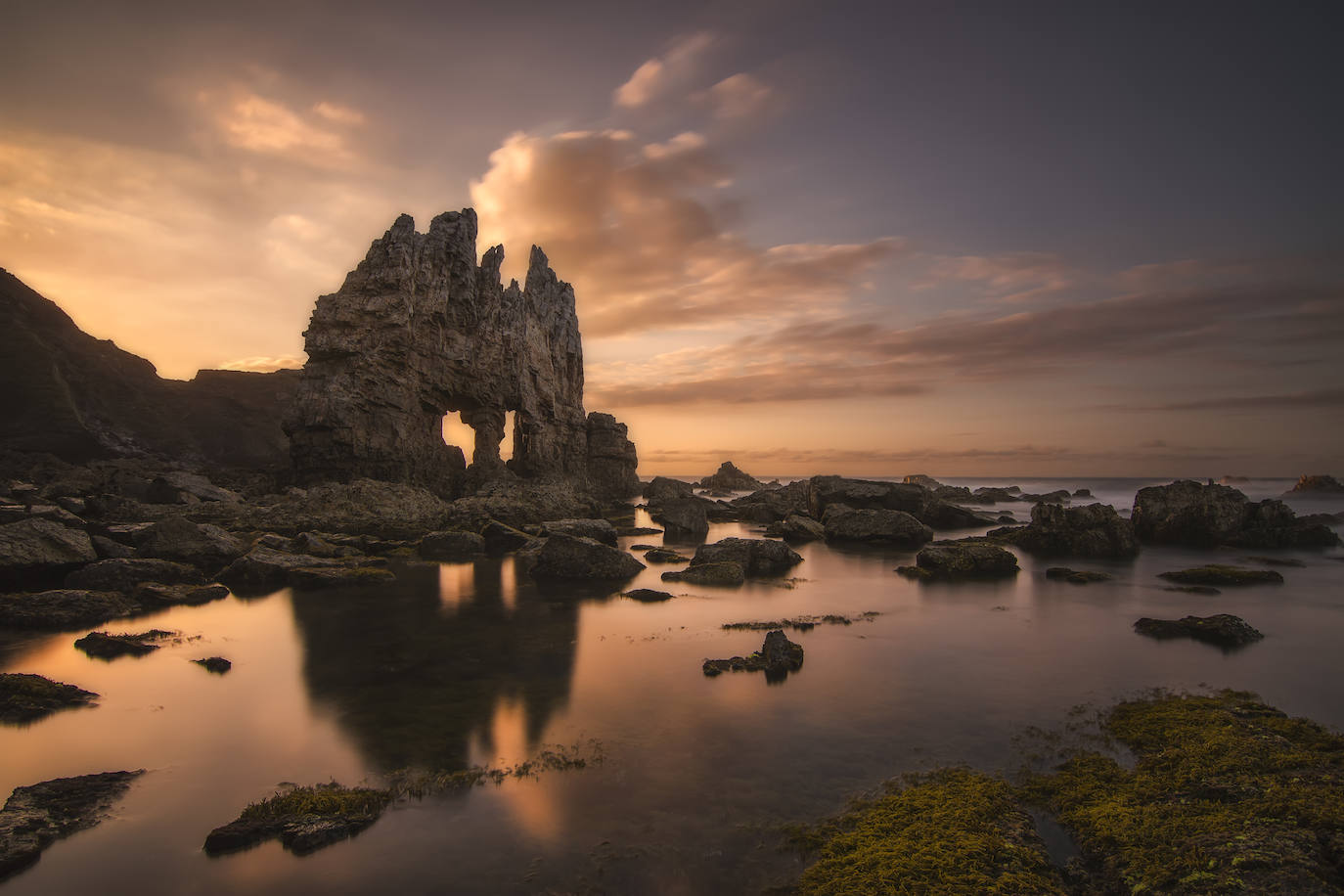De Oriente a Occidente, entre playas y montañas, estas son algunas de las mejores escenas presentadas al concurso de fotografía 'Escenas de Asturias' de EL COMERCIO con el patrocinio de El Gaitero 