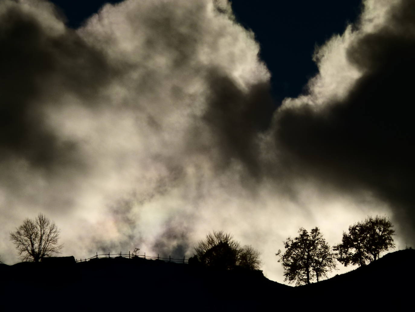De Oriente a Occidente, entre playas y montañas, estas son algunas de las mejores escenas presentadas al concurso de fotografía 'Escenas de Asturias' de EL COMERCIO con el patrocinio de El Gaitero 