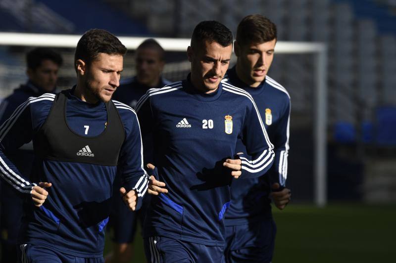 El Real Oviedo ha preparado este viernes el encuentro que disputará el domingo ante el Rayo Vallecano. 