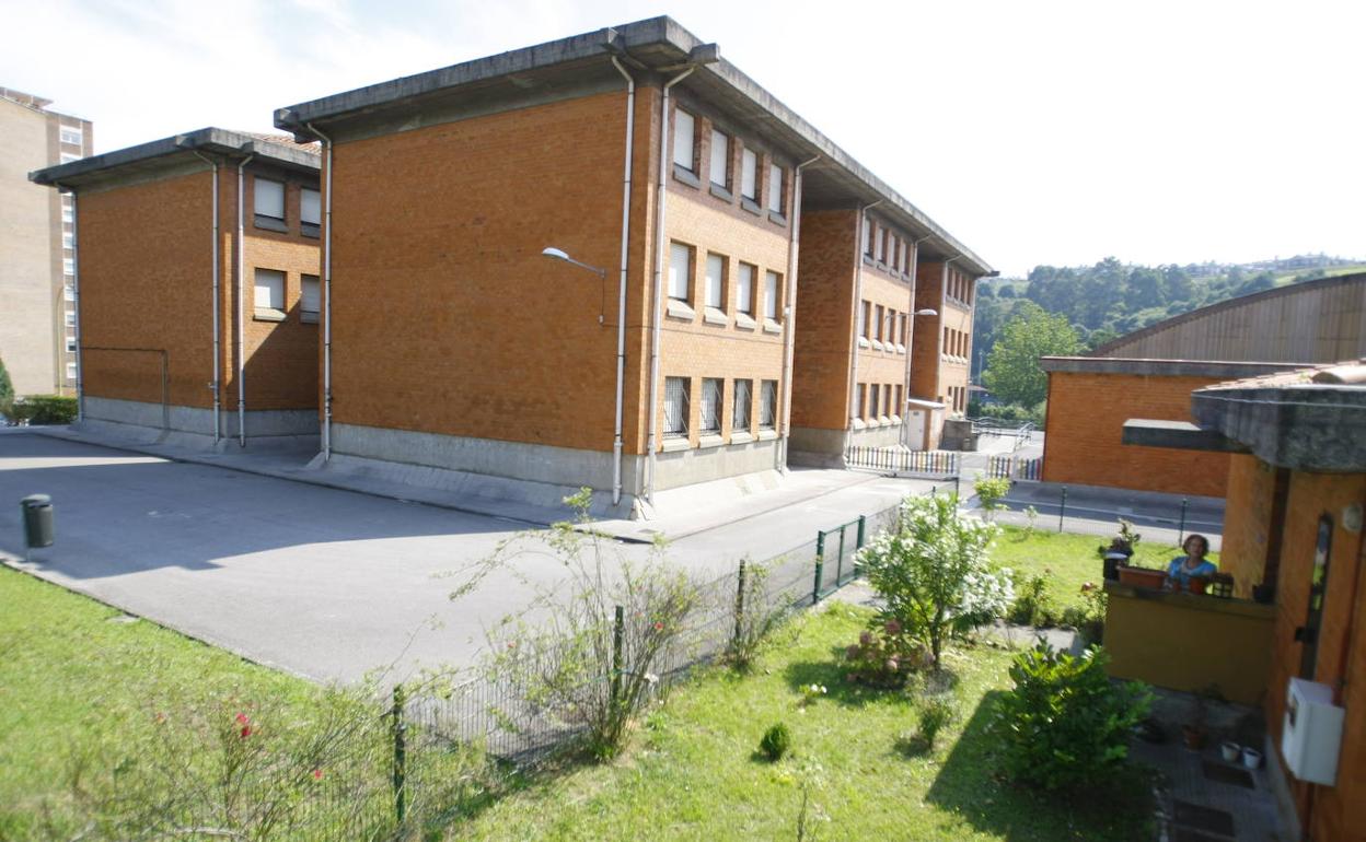 Detienen a un hombre por un supuesto intento de violación en Llaranes