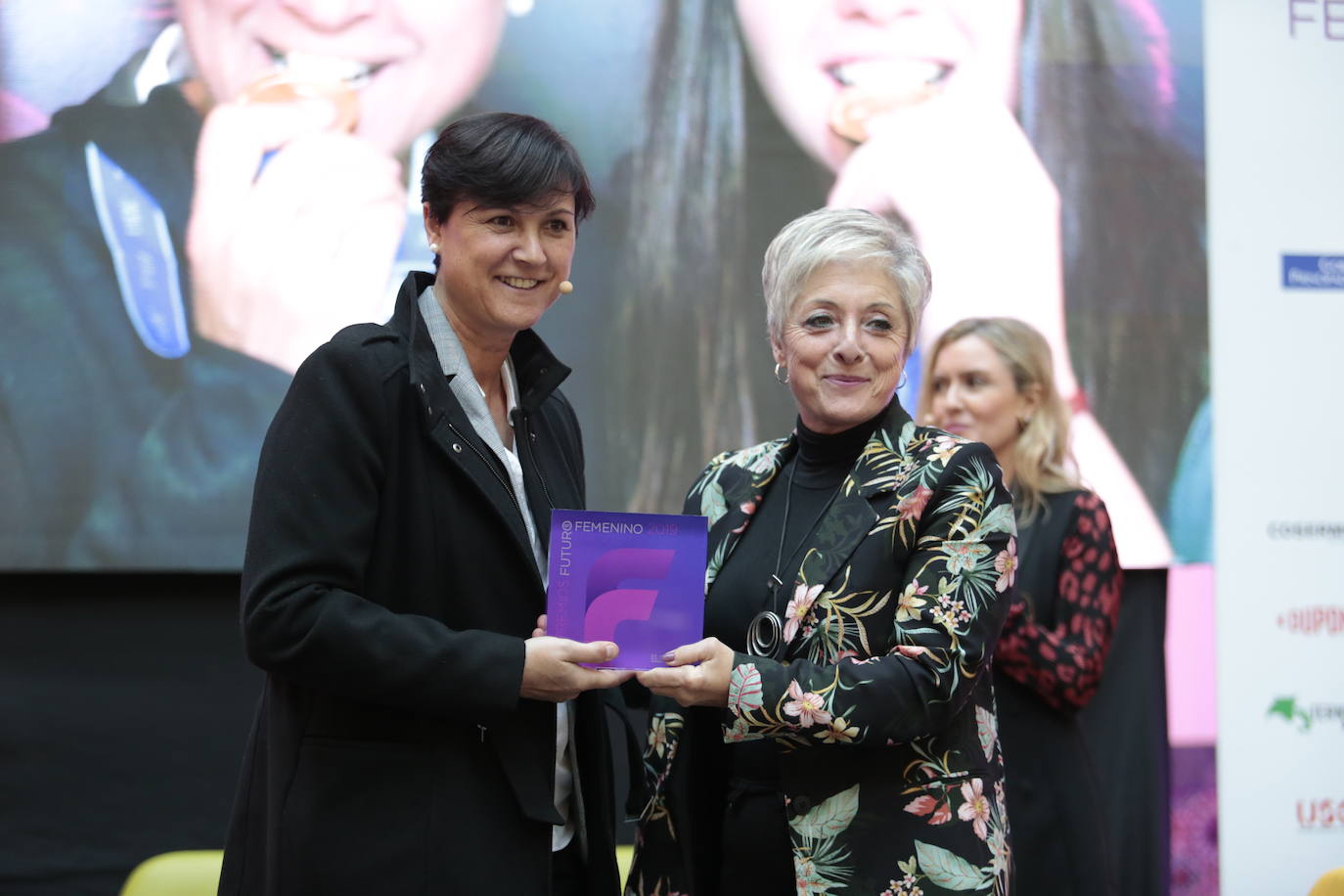 La directora general de Igualdad del Principado, Nuria Varela, ha sido la encargada de abrir la jornada Futuro en Femenino organizada en Gijón por EL COMERCIO.