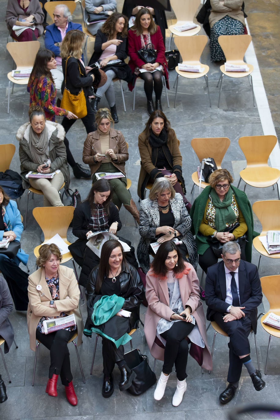 La directora general de Igualdad del Principado, Nuria Varela, ha sido la encargada de abrir la jornada Futuro en Femenino organizada en Gijón por EL COMERCIO.