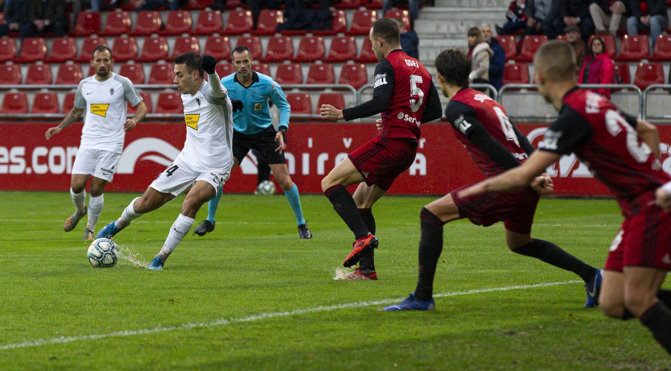 Fotos: Las imágenes del partido entre el Mirandés 0 - 0 Sporting