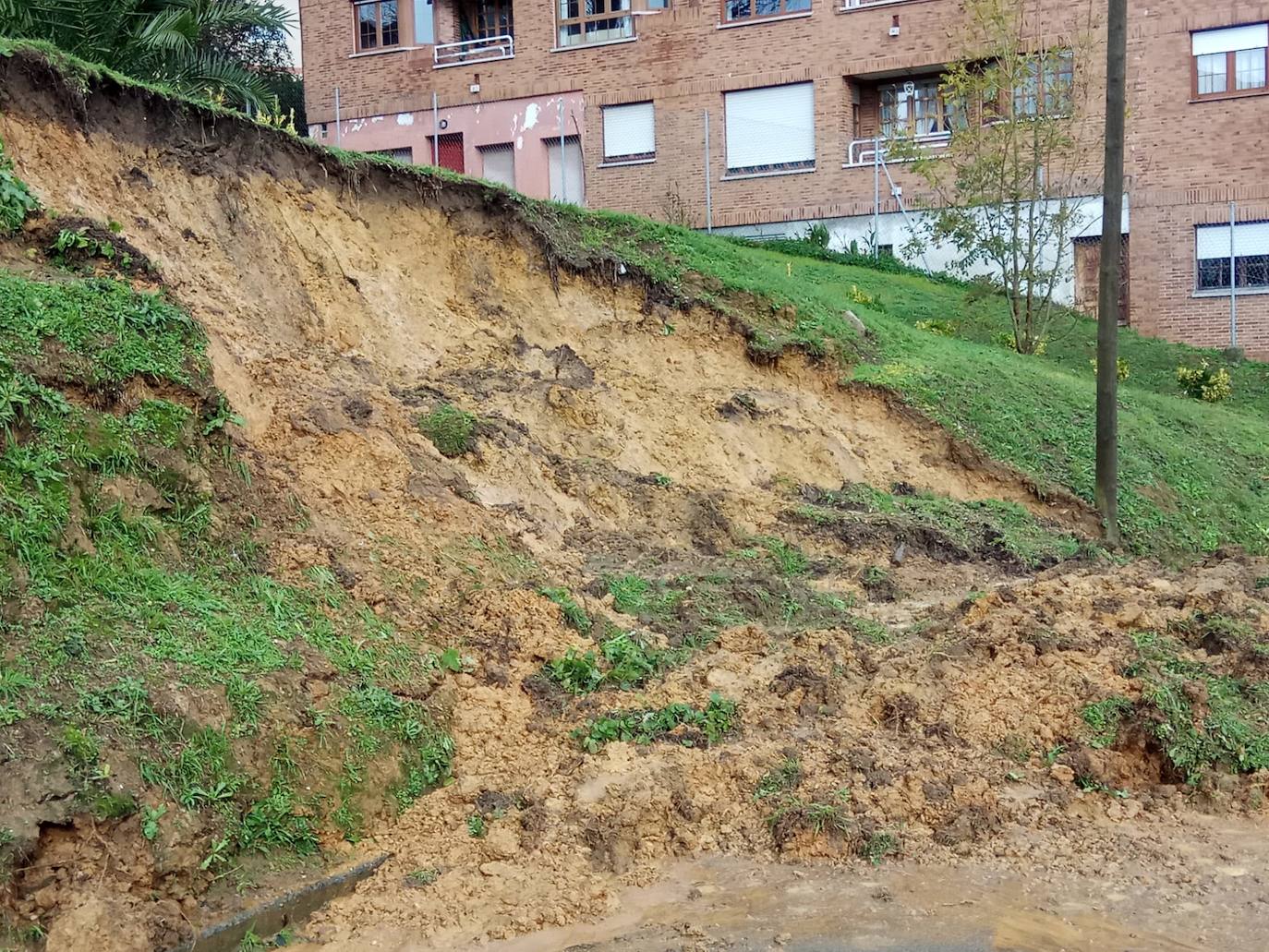 Fotos: Las intensas lluvias causan inundaciones en Gijón y Luanco