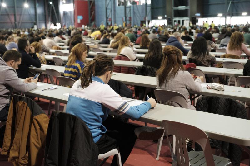 El recinto ferial Luis Adaro de Gijón ha acogido las pruebas para cubrir 166 plazas del Sespa a las que se han presentado 3.890 personas, algo más del 63% de los inscritos.