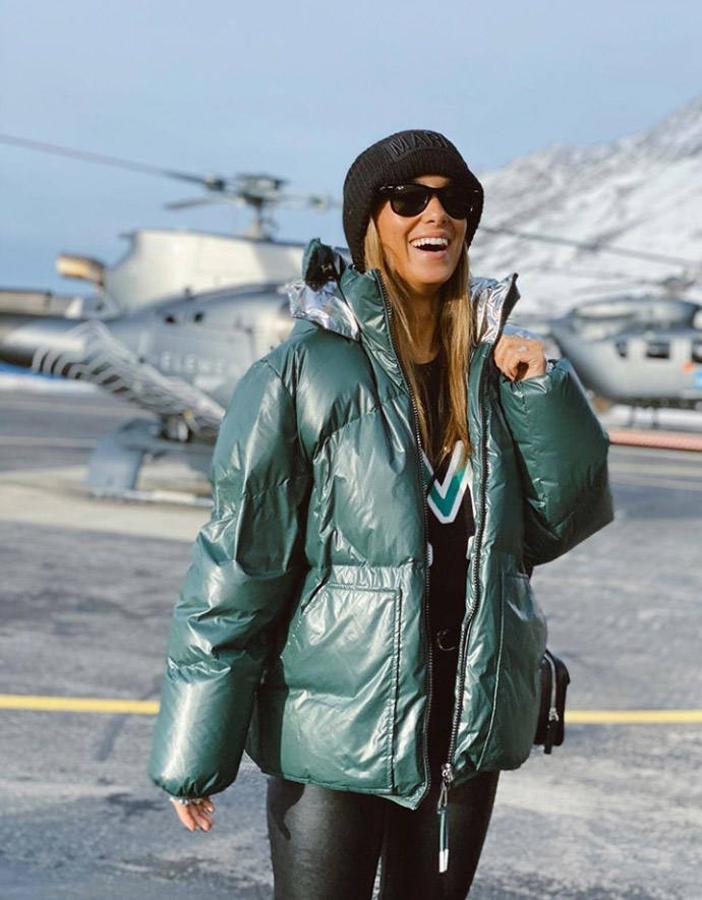 Abrigos tipo peluche, botas de caña alta, blusas de estilo victoriano, pantalones con efecto cuero, estampado de pata de gallo y vestidos de lentejuelas, serán las prendas y tendencias imprescindibles en tus estilismos de invierno. Estos looks te inspirarán para saber cómo llevarlas ¿Cuáles son tus favoritos?