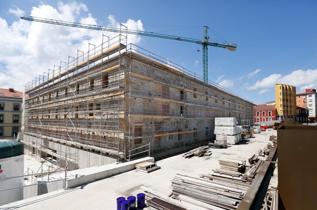 El edificio de Tabacalera, aún pendiente de finalizar su obra. 