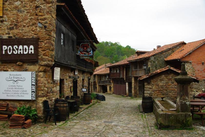 Bárcena Mayor (Cantabria)