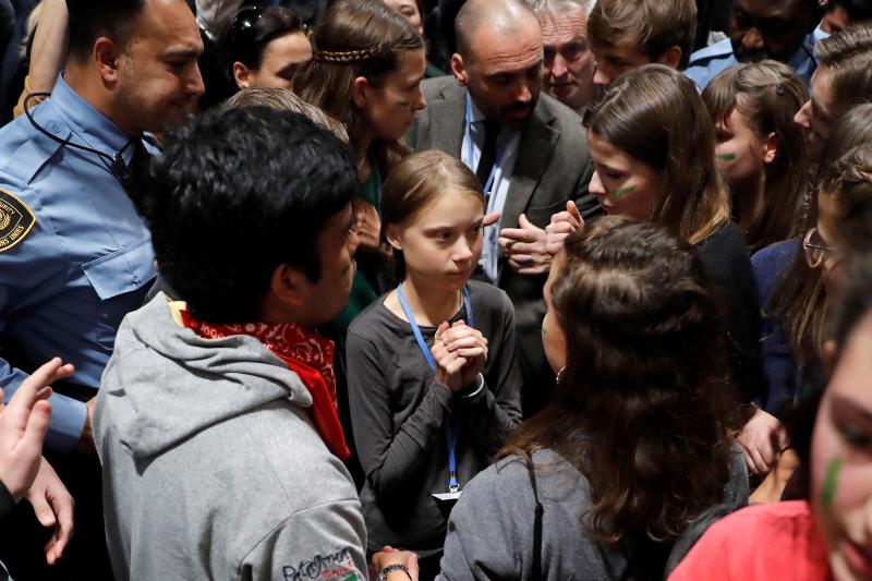 Fotos: Greta Thunberg se une a la sentada por la inacción contra la emergencia climática