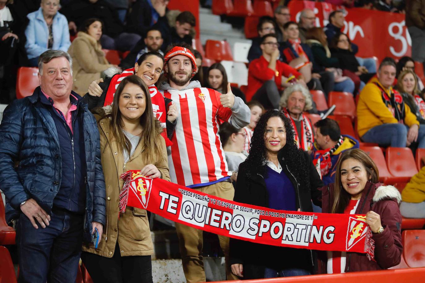 Fotos: ¿Estuviste en el Sporting - Ponferradina? ¡Búscate!