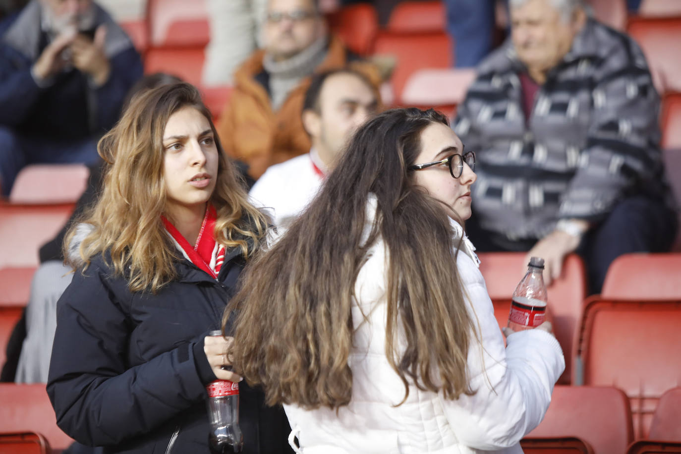 Fotos: ¿Estuviste en el Sporting - Ponferradina? ¡Búscate!