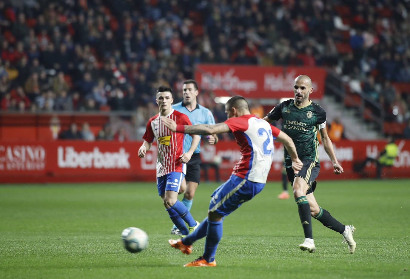 Fotos: Triunfo del Sporting ante la Ponferradina