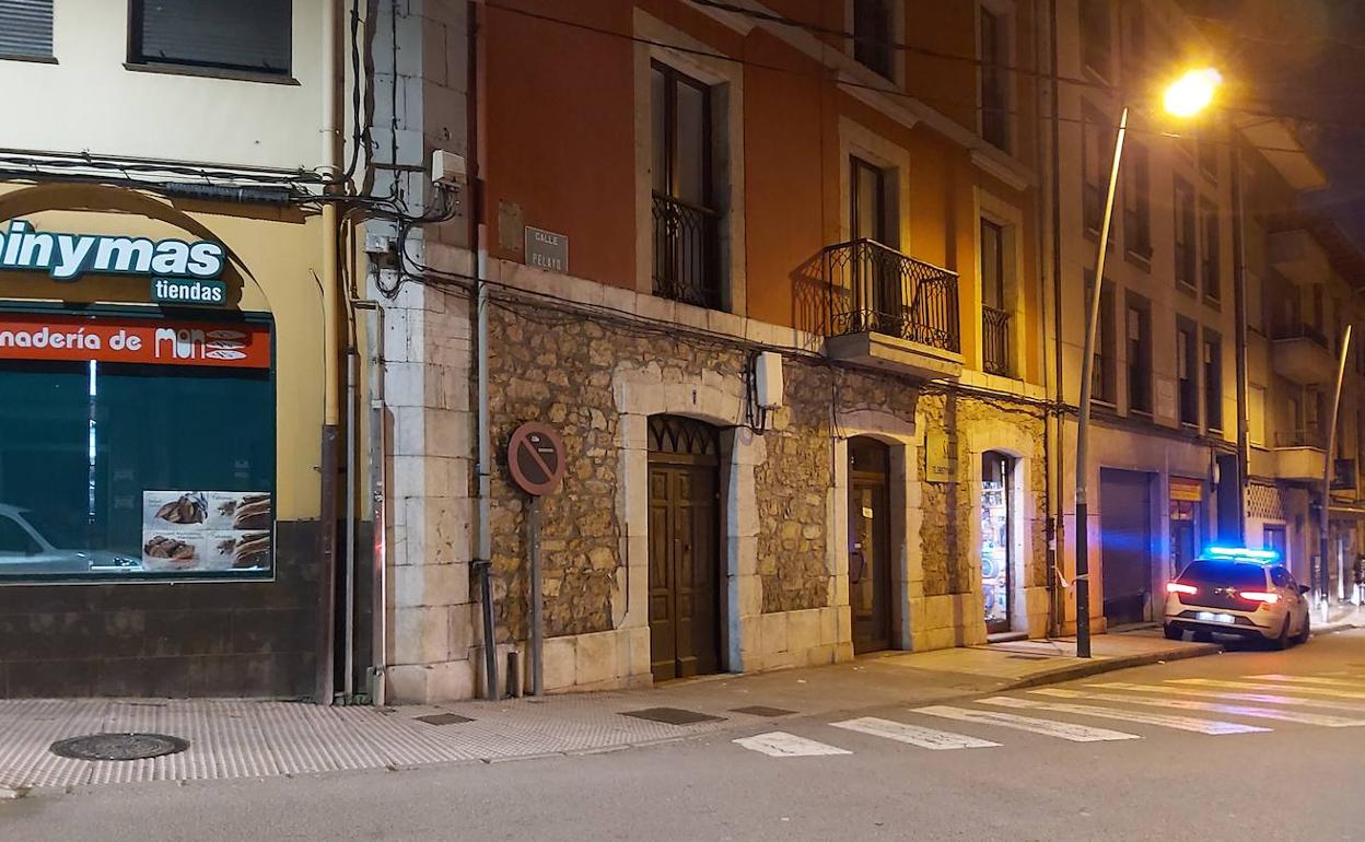 Roban de madrugada en una céntrica panadería de Infiesto