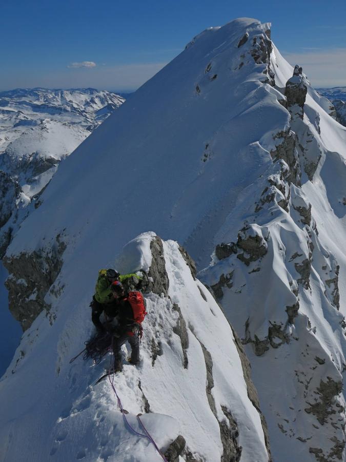 Fotos: Desafío de nieve y hielo en la montaña asturiana