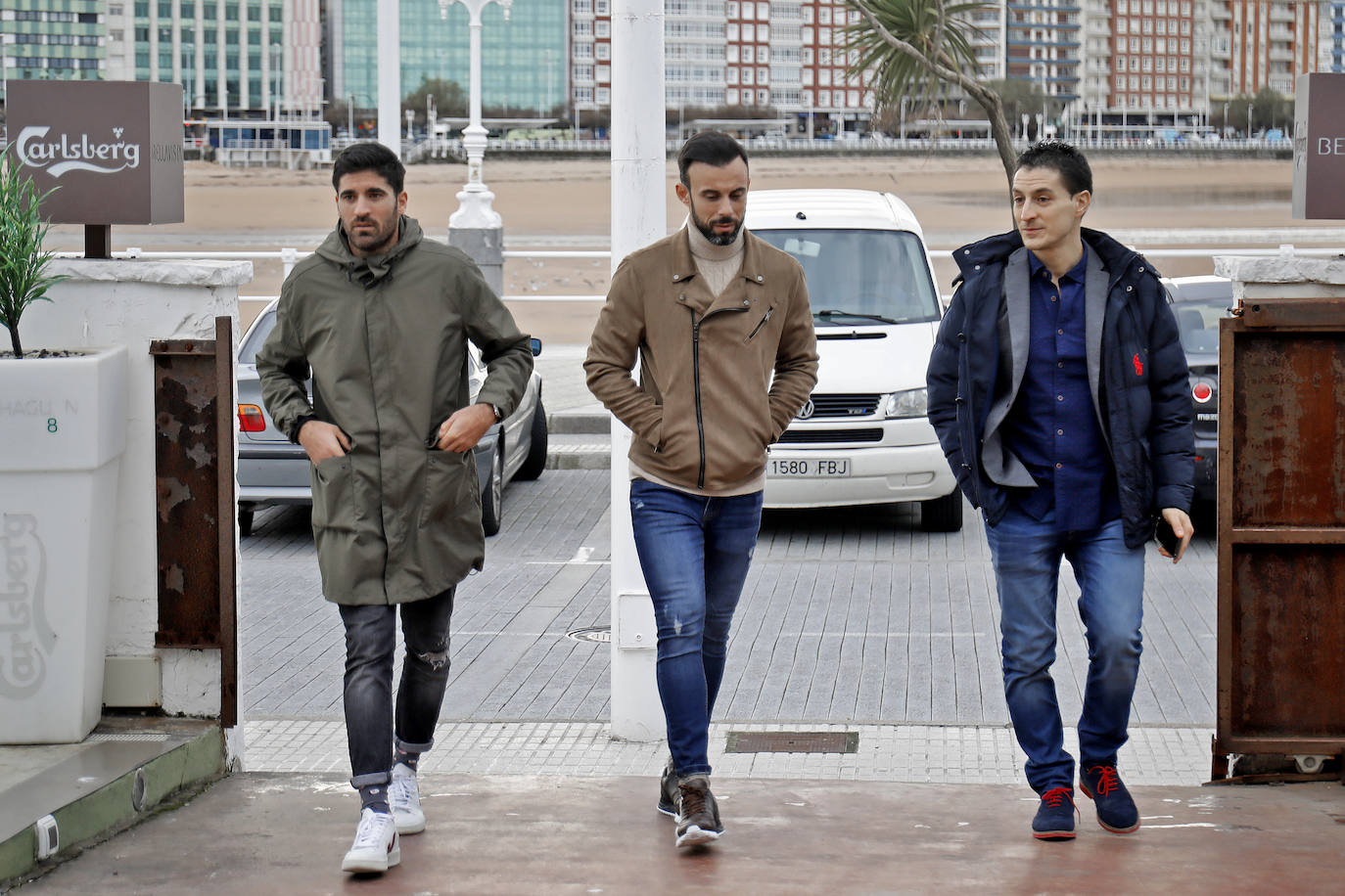 Los jugadores y las jugadoras del Sporting han compartido con la directiva la tradicional comida de Navidad en un hotel de Gijón.