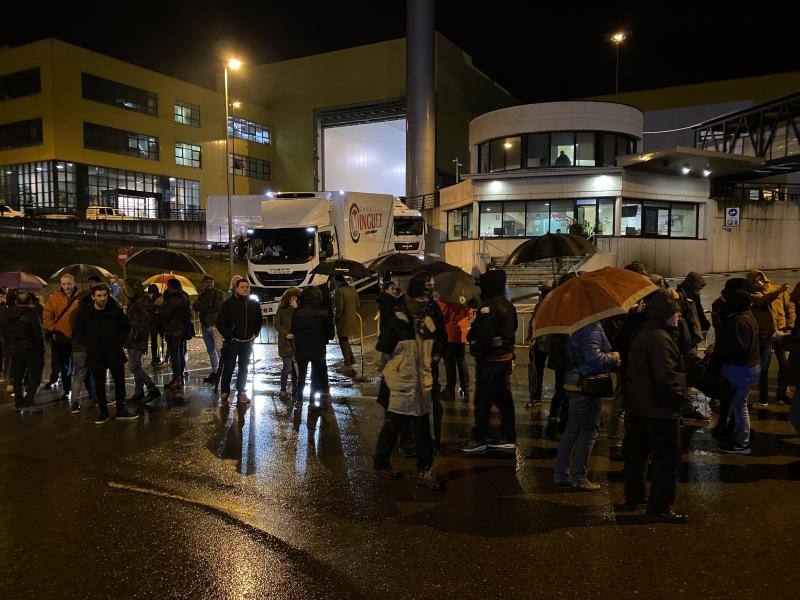 Los supermercados que inician ocho jornadas de huelga son: Alimerka, Masymas, La Quintana, El Arco y La Plaza de Dia. La huelga ha comenzado a las 22 horas del viernes 20 de diciembre y se prolongará durante los días 21, 22, 23, 24, 28, 29, 30 y 31 de diciembre.