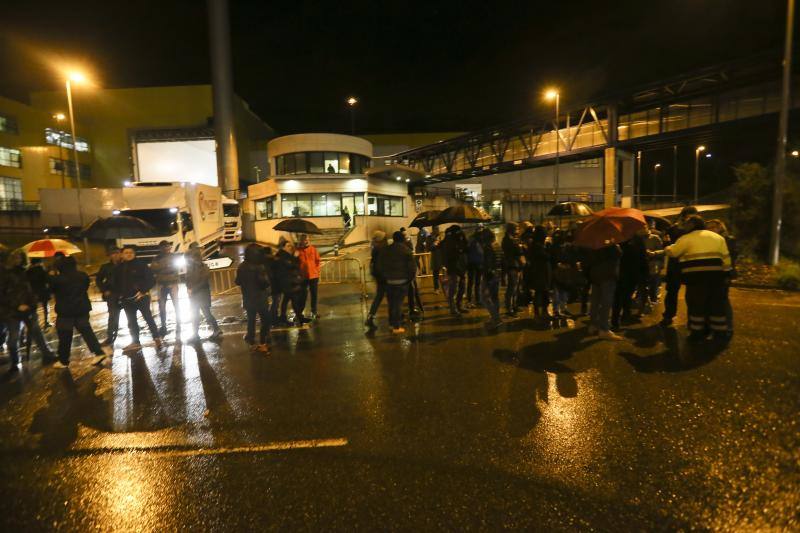 Los supermercados que inician ocho jornadas de huelga son: Alimerka, Masymas, La Quintana, El Arco y La Plaza de Dia. La huelga ha comenzado a las 22 horas del viernes 20 de diciembre y se prolongará durante los días 21, 22, 23, 24, 28, 29, 30 y 31 de diciembre.