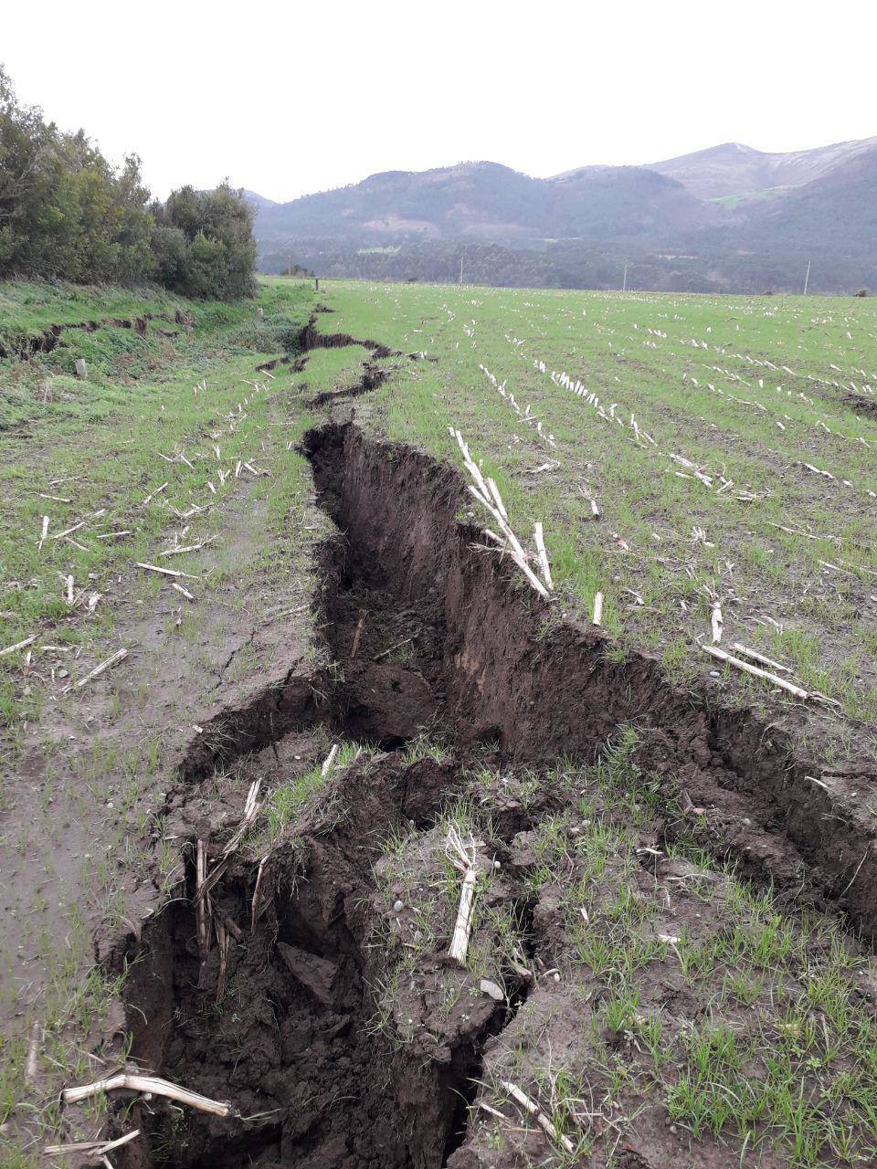 Uno de los puntos más afectados es la zona del Occidente de la región donde varios desprendimientos han producido cortes en las carreteras.