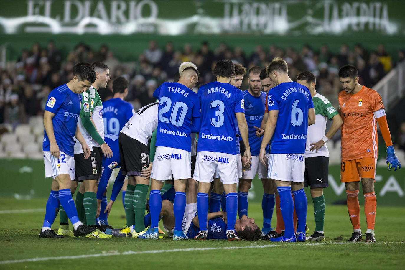 Los azules arrancaron un punto de Santander tras empatar a uno contra el Racing.