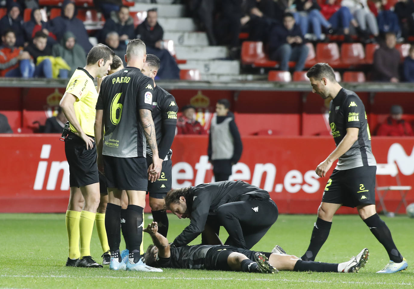 La derrota (0-1) enfureció a la afición local y aceleró la destitución de José Alberto como técnico rojiblanco. 