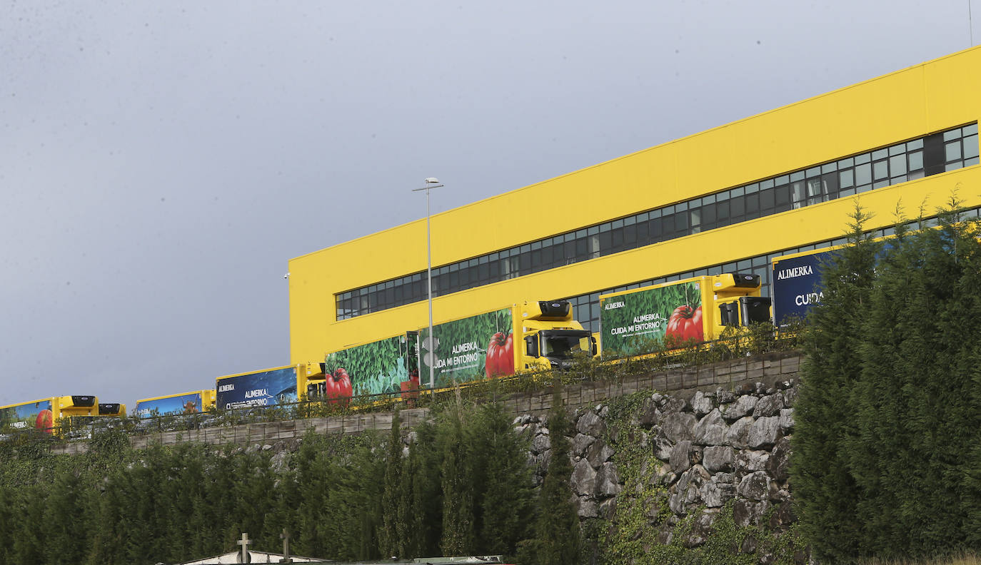 Más de 12.000 trabajadores de supermercados asturianos están llamados a secundar ocho días de huelga.