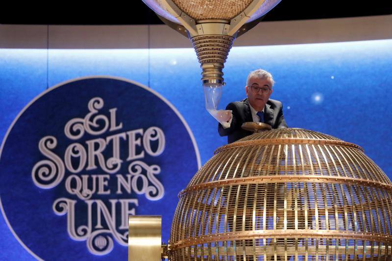 El Sorteo de la Lotería de Navidad reparte este año 2.380 millones de euros. 