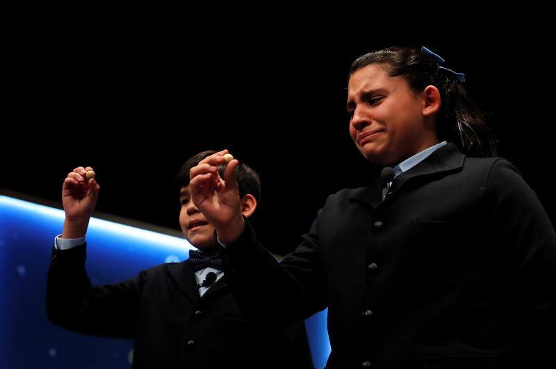 Nerea Pajera y Alfonso Dávalos han cantado un quinto premio. 