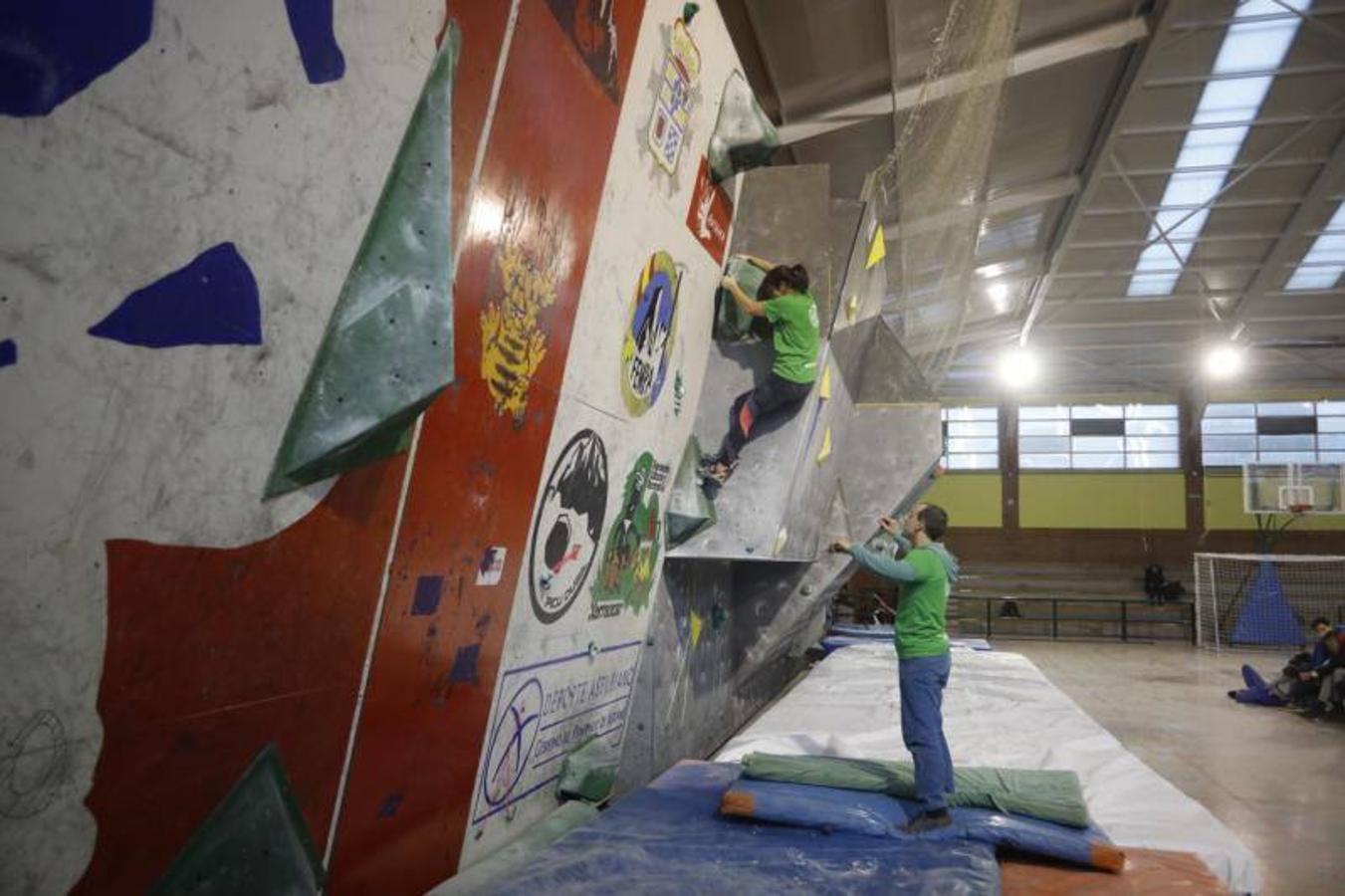 Fotos: ¿Estuviste en la final de la Copa de Asturias de escalada? ¡Búscate!