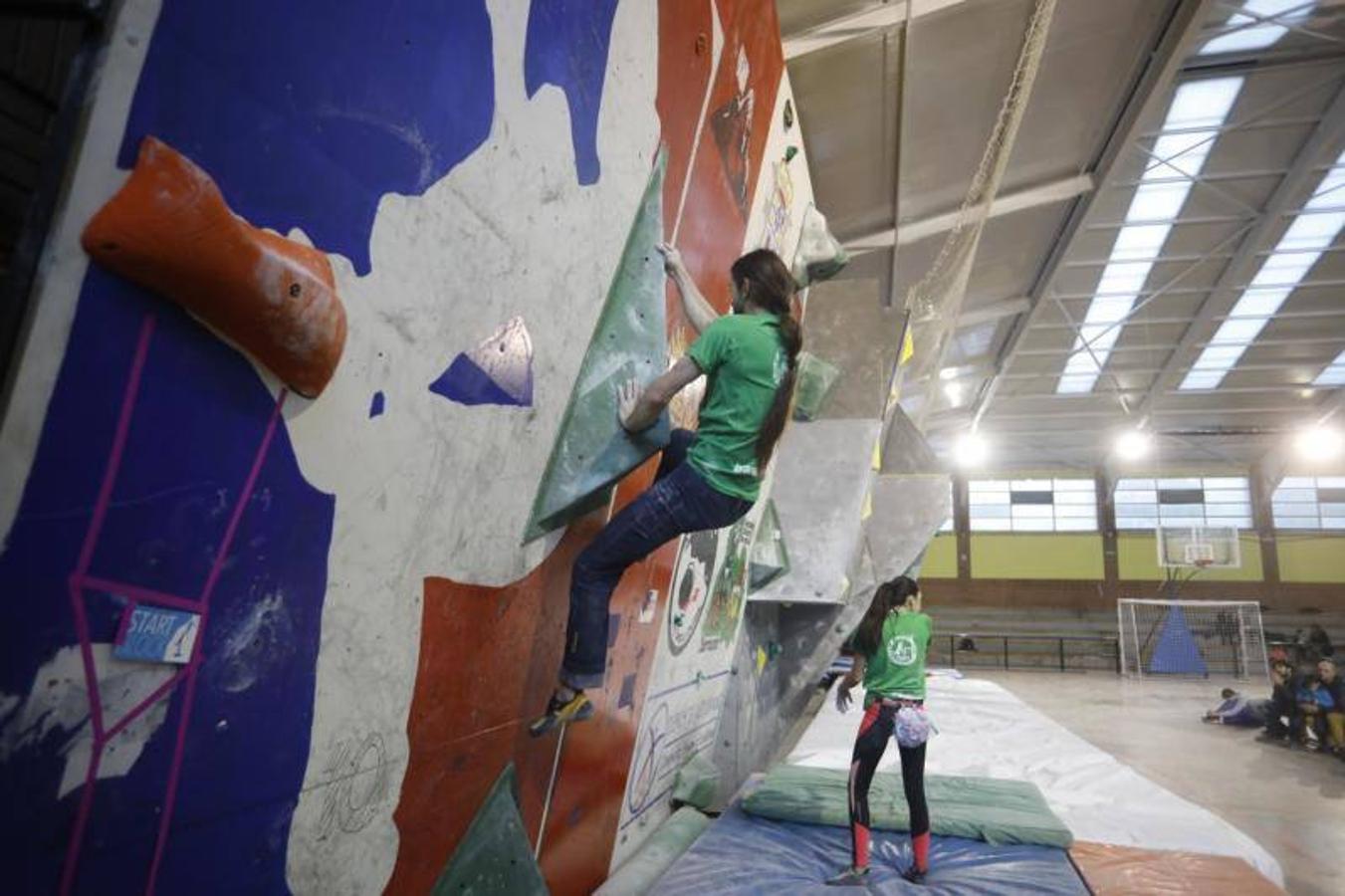 Fotos: ¿Estuviste en la final de la Copa de Asturias de escalada? ¡Búscate!