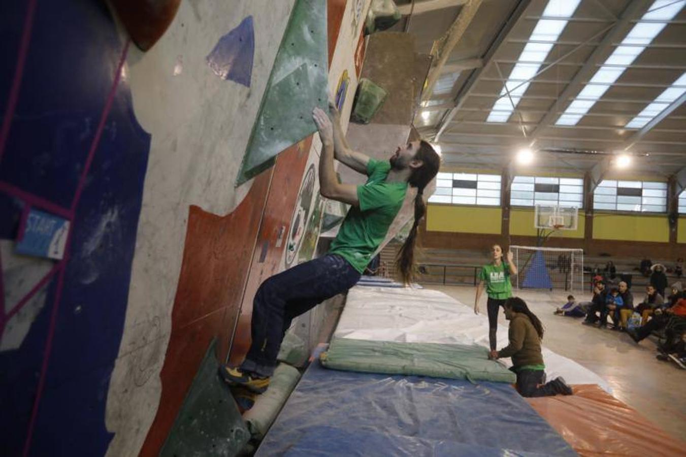 Fotos: ¿Estuviste en la final de la Copa de Asturias de escalada? ¡Búscate!