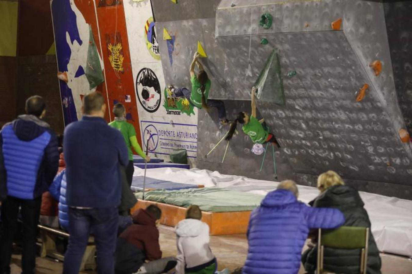 Fotos: ¿Estuviste en la final de la Copa de Asturias de escalada? ¡Búscate!