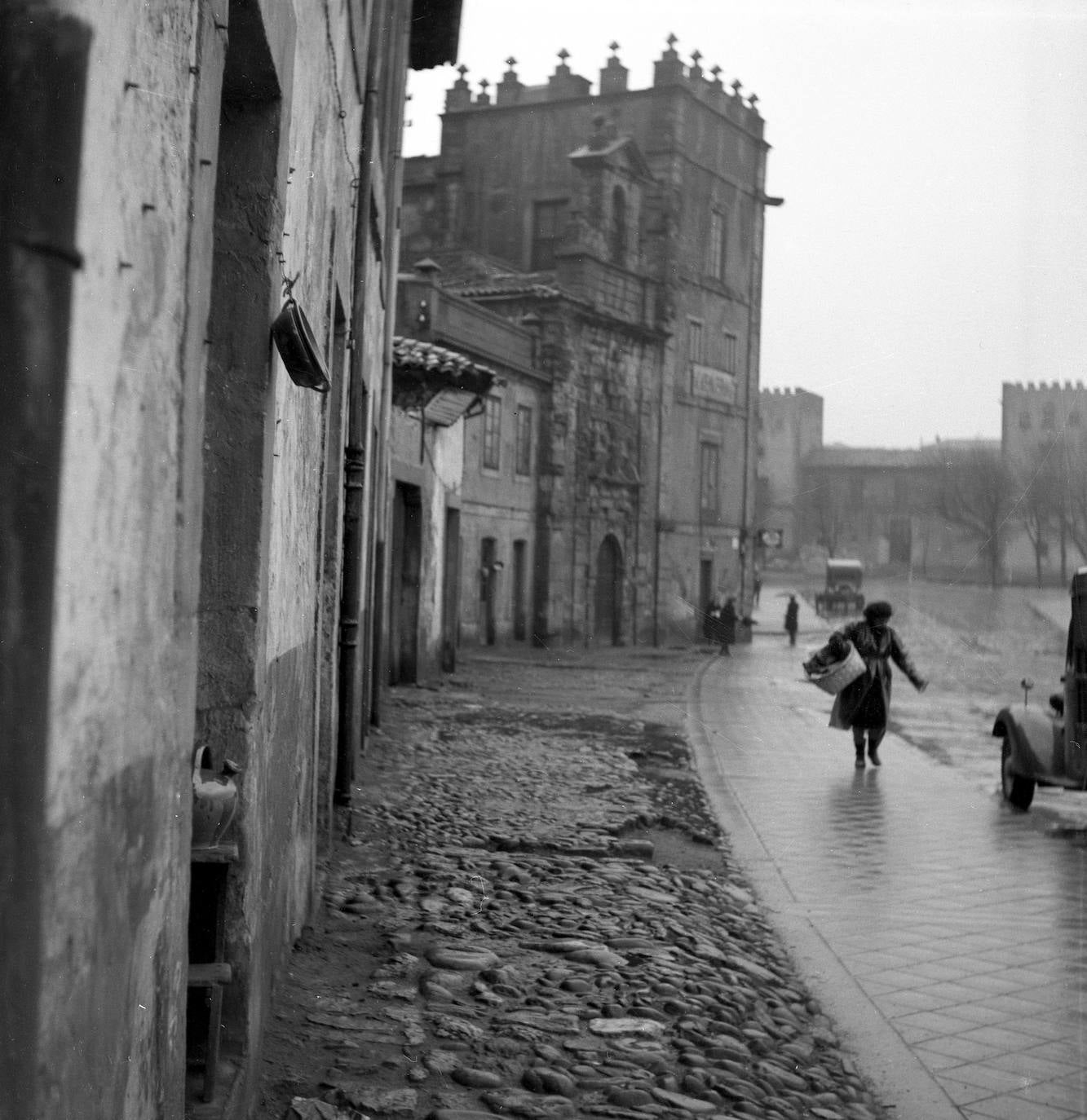 Diciembre. Principio de la calle Cabrales.