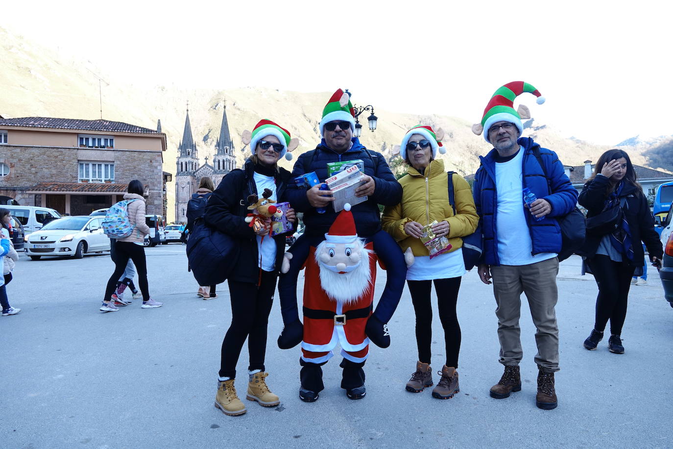La cita solidaria se ha convertido en la más multitudinaria en la zona durante estas fechas de Navidad. 