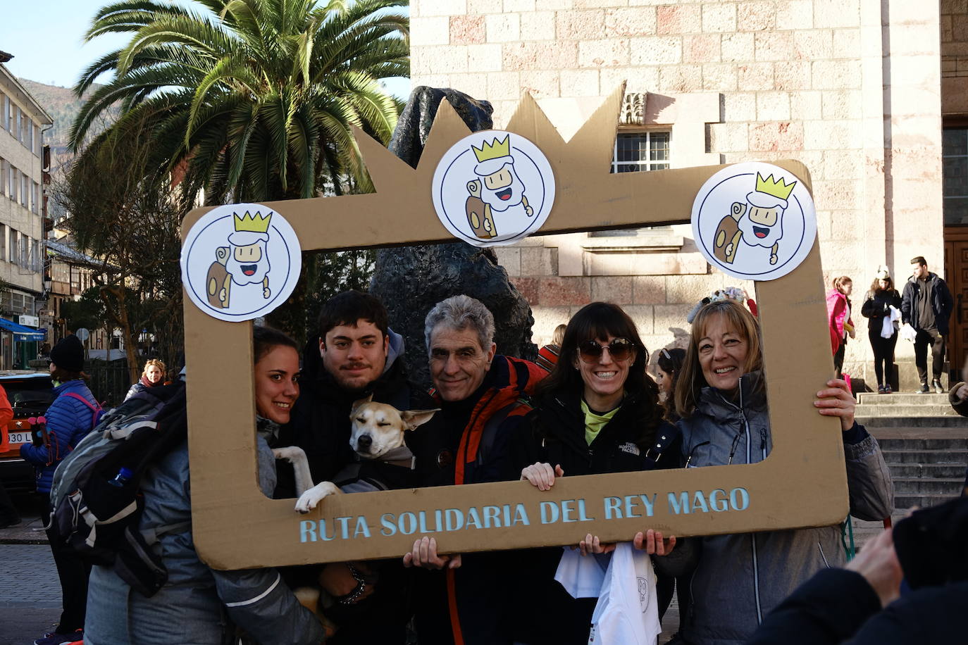 La cita solidaria se ha convertido en la más multitudinaria en la zona durante estas fechas de Navidad. 