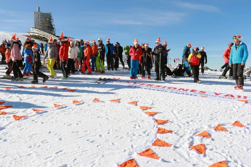 Los usuarios de la estación han participado en un acto para reclamar un futuro para las instalaciones lenenses. 