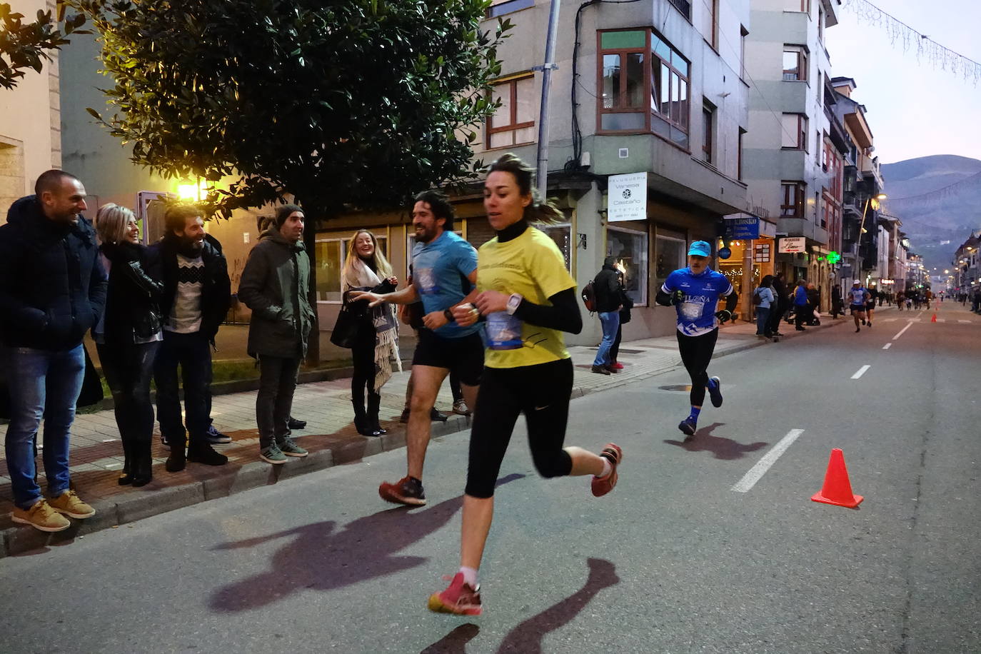 Tras él cruzaron la meta Pablo Alonso Villa y José Miguel Redondo Corrales. En categoría femenina, los tres primeros puestos fueron para Beatriz Valiente Vena, Patricia Álvarez Pérez y Laura Menéndez Rodríguez- Noriega.