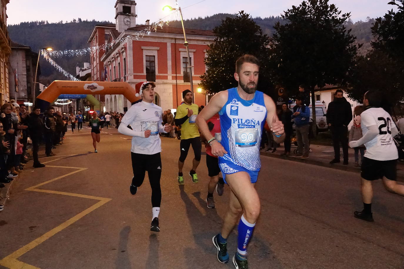 Tras él cruzaron la meta Pablo Alonso Villa y José Miguel Redondo Corrales. En categoría femenina, los tres primeros puestos fueron para Beatriz Valiente Vena, Patricia Álvarez Pérez y Laura Menéndez Rodríguez- Noriega.
