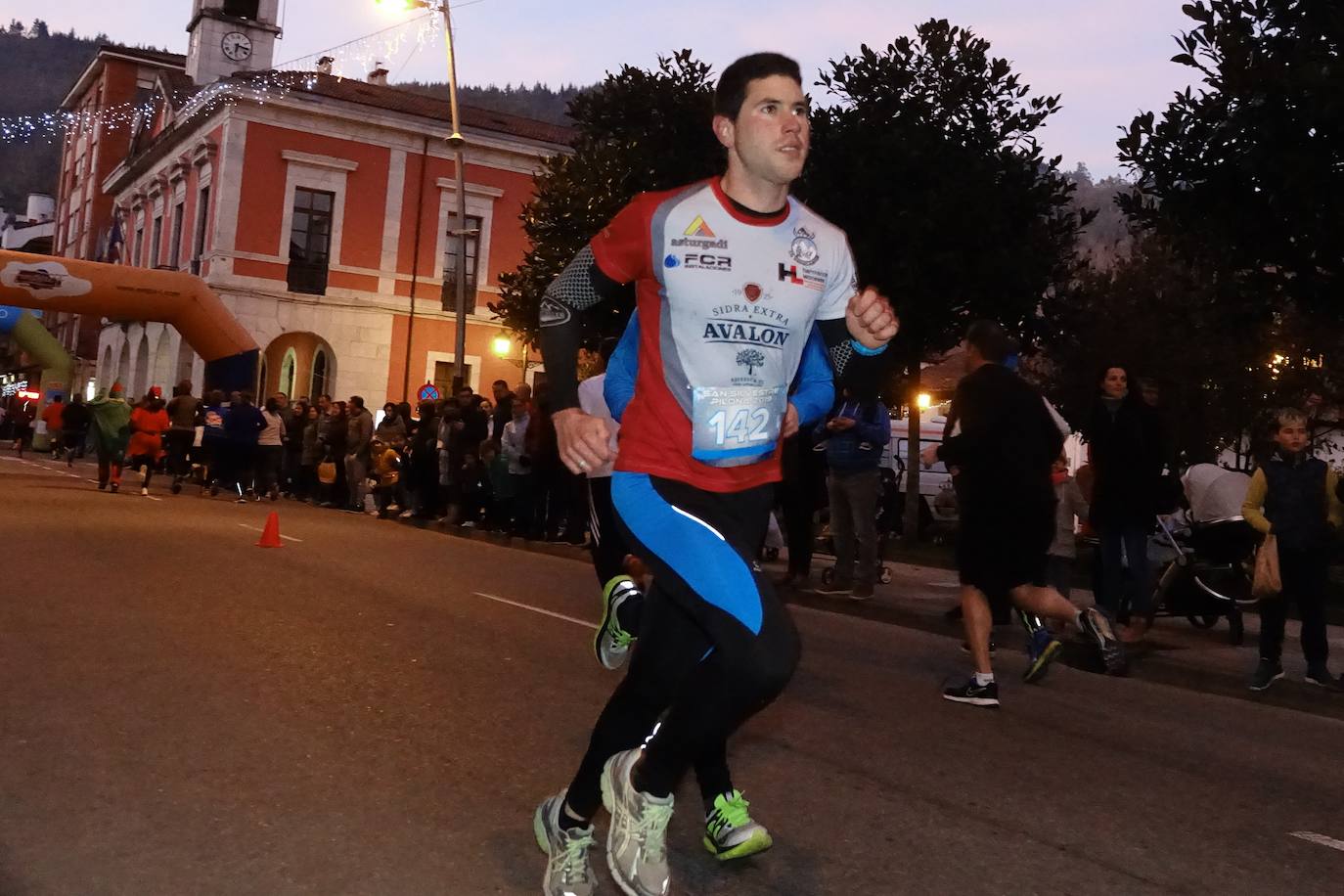 Tras él cruzaron la meta Pablo Alonso Villa y José Miguel Redondo Corrales. En categoría femenina, los tres primeros puestos fueron para Beatriz Valiente Vena, Patricia Álvarez Pérez y Laura Menéndez Rodríguez- Noriega.