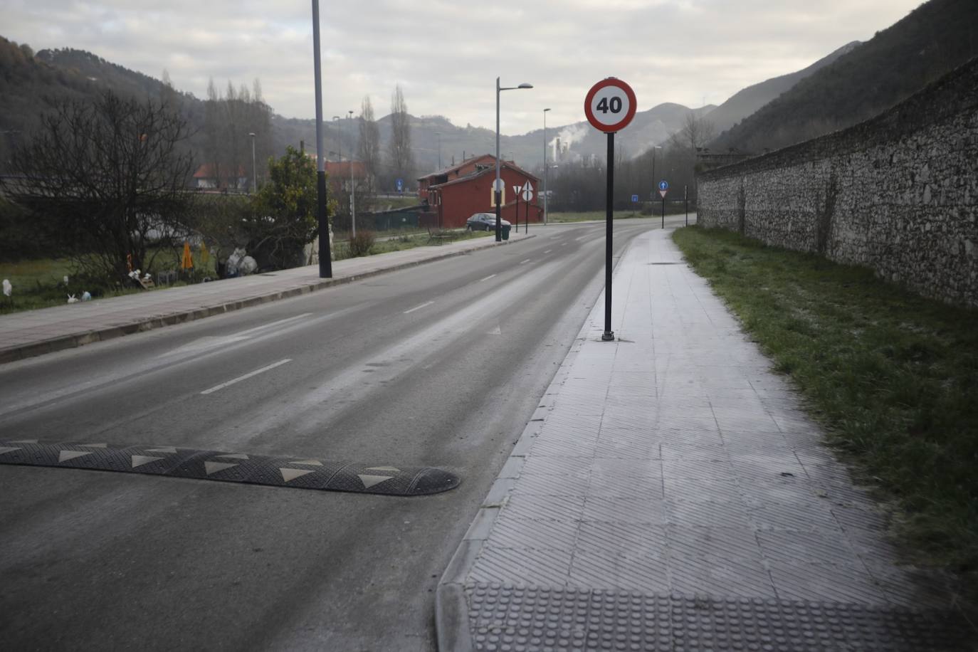 El área central de Asturias ha registrado heladas en las primeras horas de la mañana.