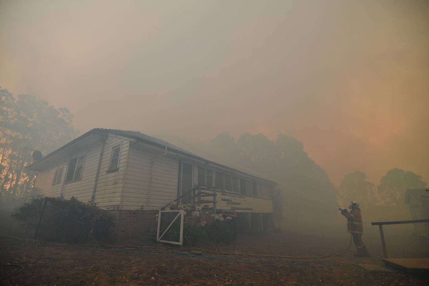 Los incendios han dejado este martes al menos dos muertos y cinco desaparecidos