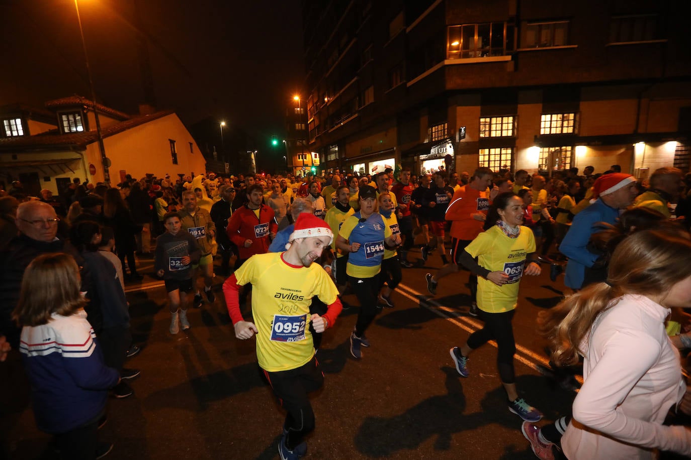 Manu Guerreiro y Herrero se han impuesto en la San Silvestre de Avilés, que este año ha reunido a cerca de 2.800 corredores.