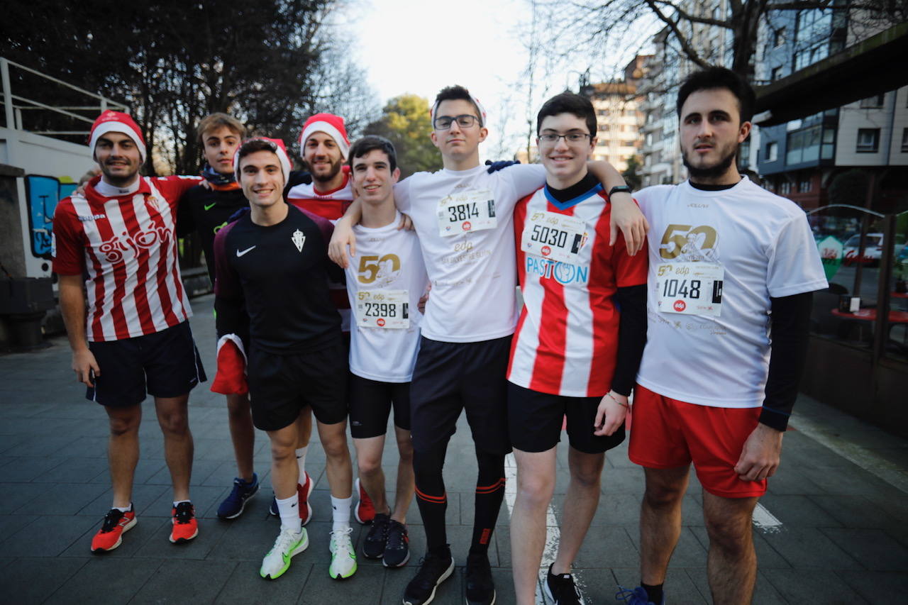 Fotos: Diversión en la San Silvestre de Gijón