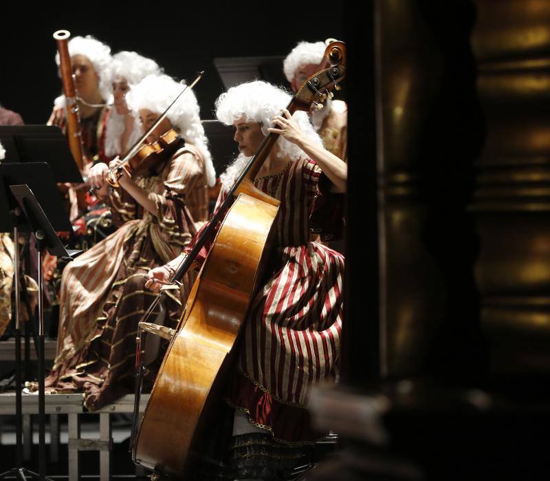La Orquesta Filarmónica de España repitió en el teatro Jovellanos para dar la bienvenida al año.