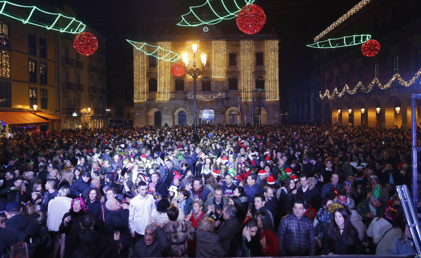 La salud y el ascenso del Sporting los deseos más repetidos 